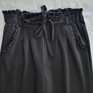 Soho Apparel Women's Ruffled Pants Size M